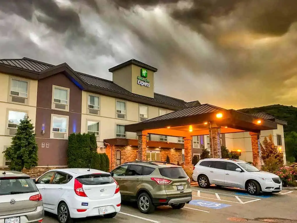 holiday inn express; hotels with ev charging