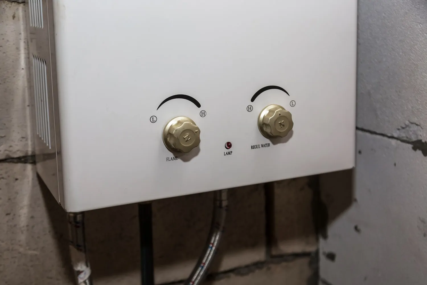 how does a tankless water heater work dials