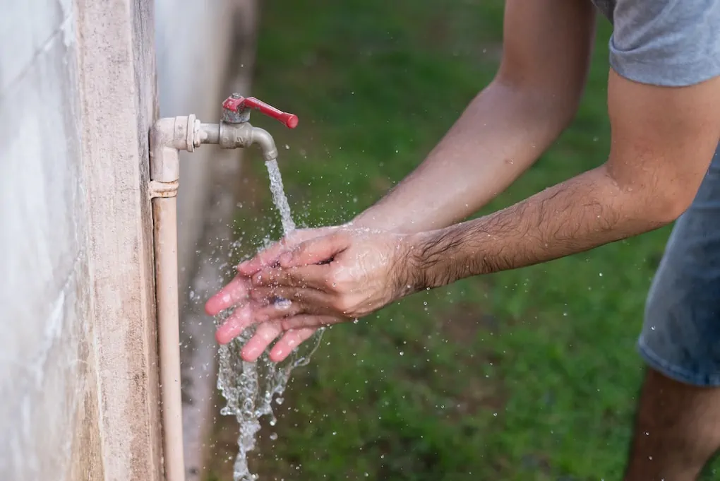 Outdoor water shop tap