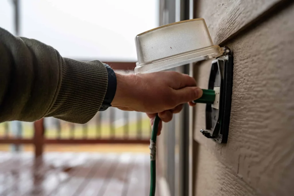 Outdoor Outlet Not Working? (3 Quick Fixes For Homeowners)