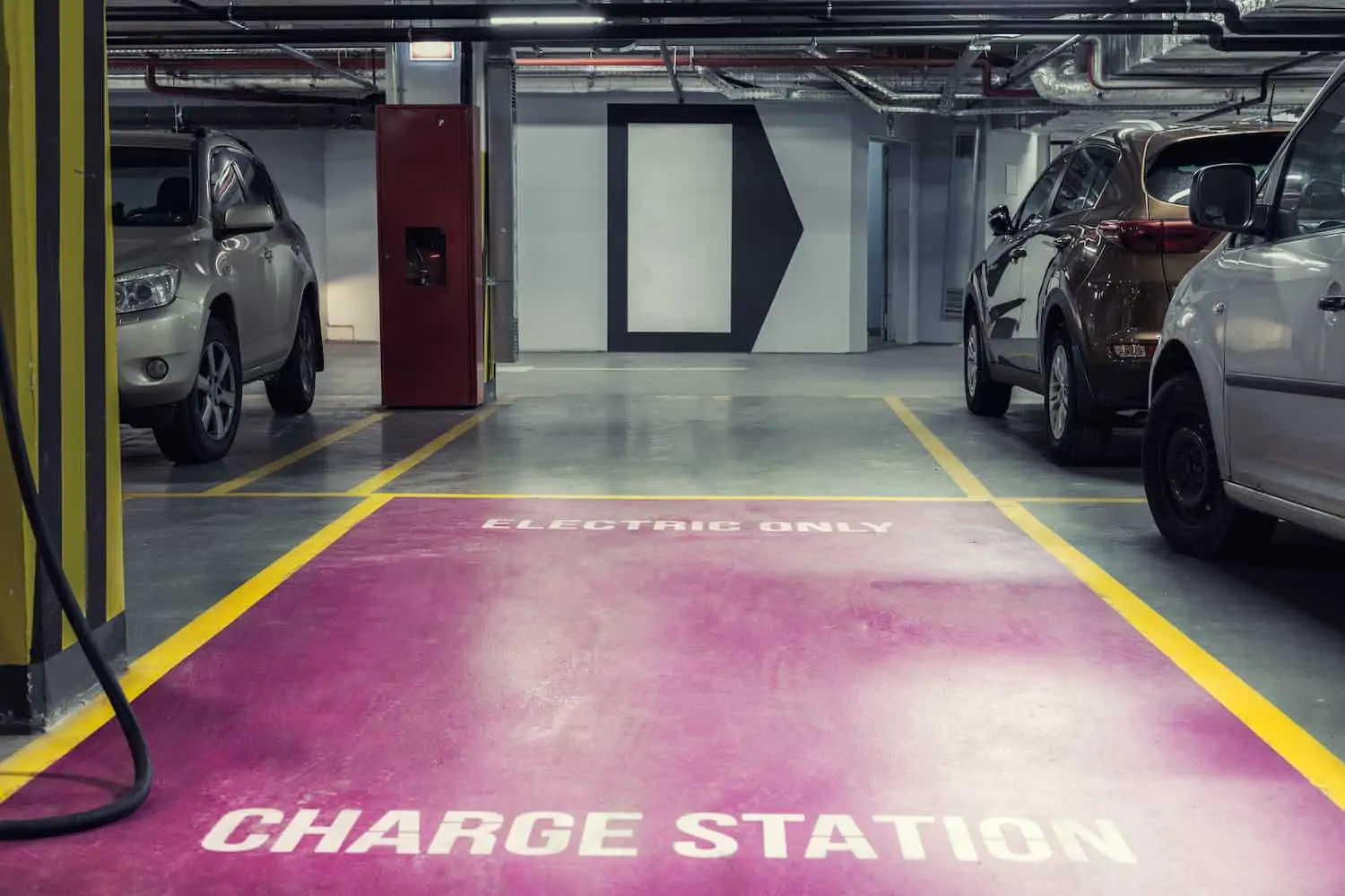 commercial ev charging installation apartment complexes parking spot