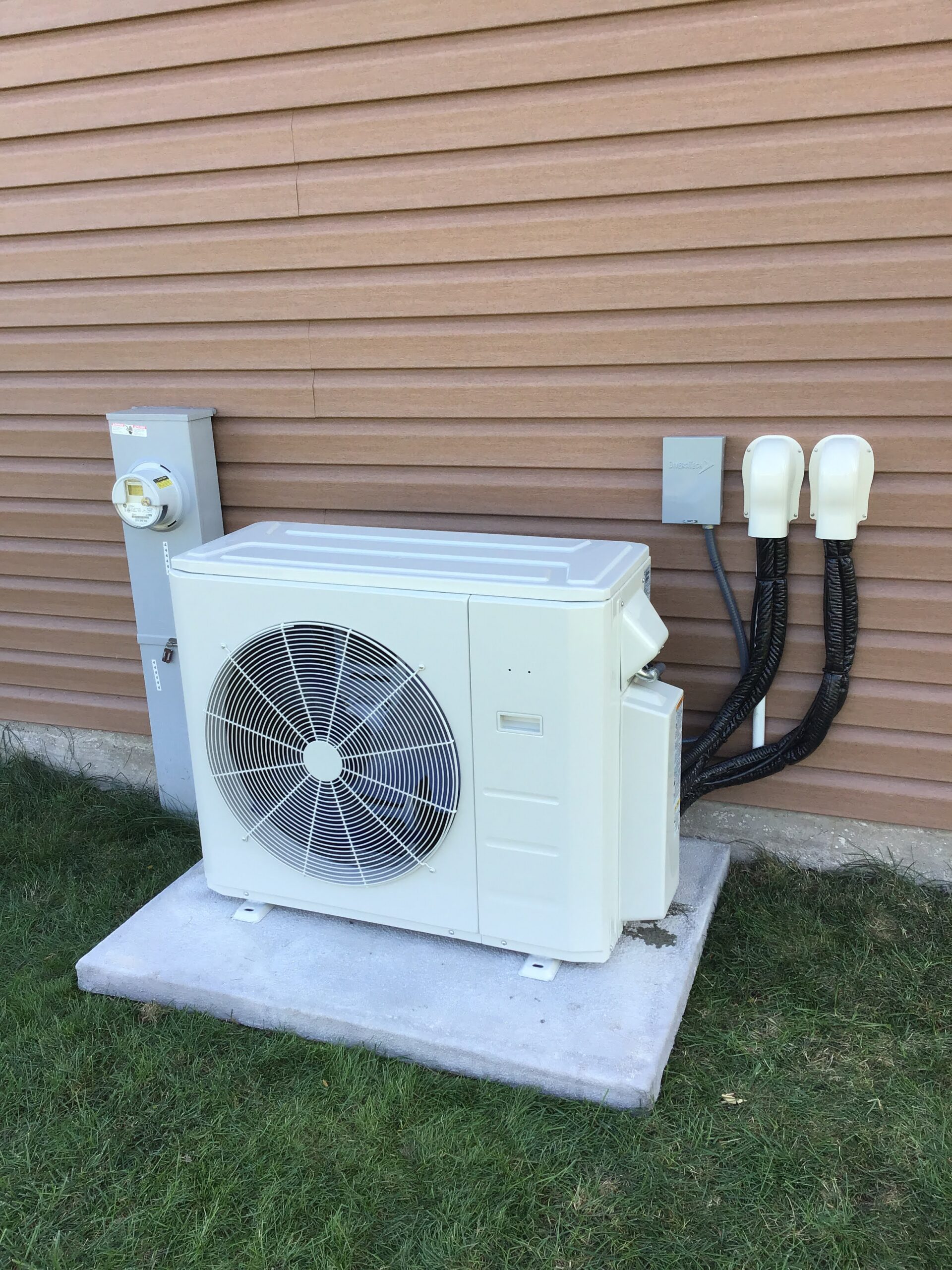 Outdoor mini-split heat pump unit for ductless AC