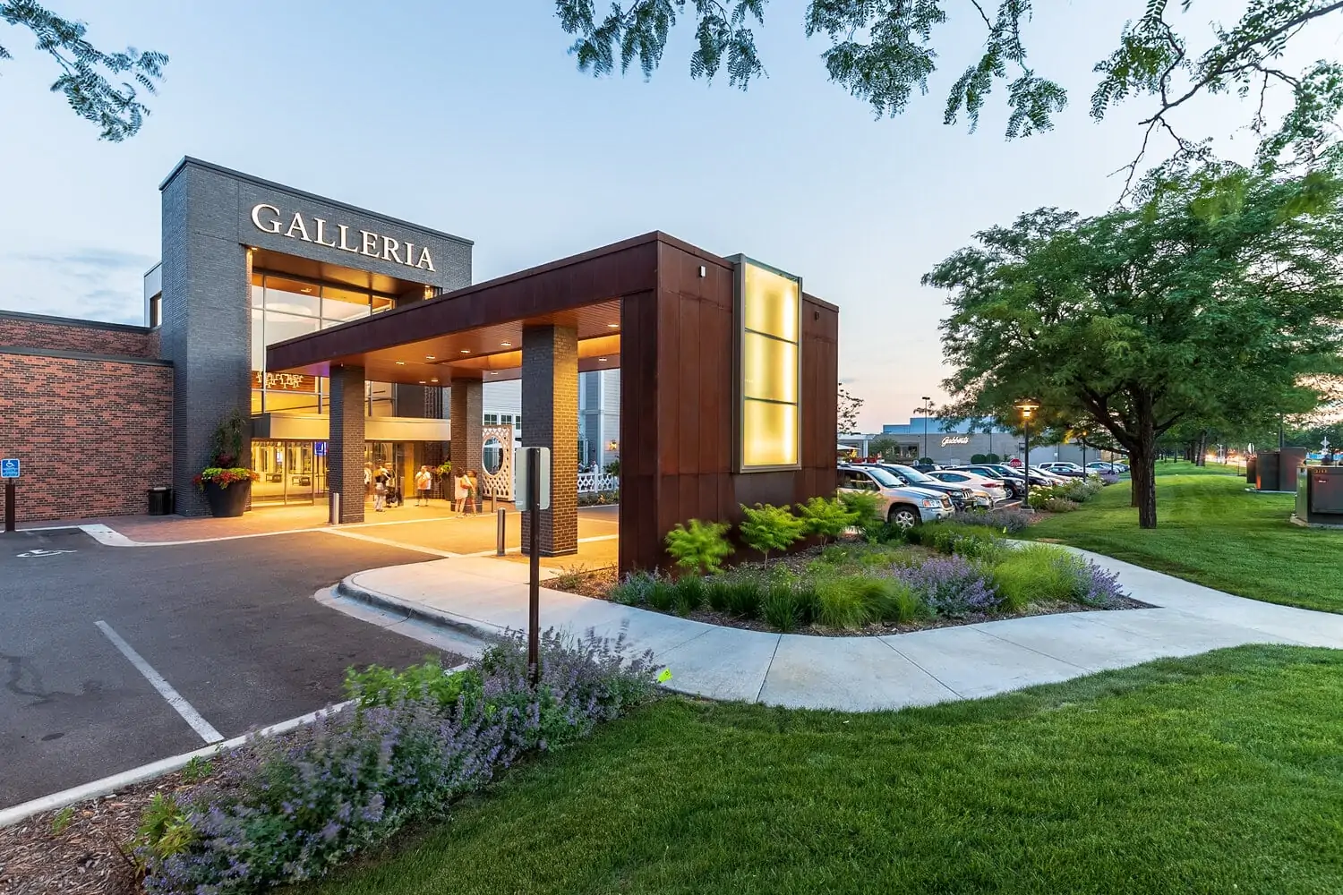 the galleria in edina with blue sky in the background