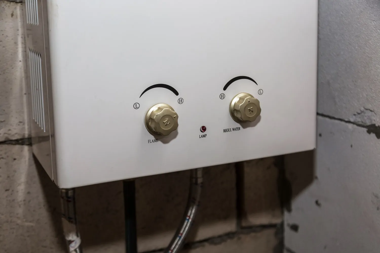 how does a tankless water heater work hands