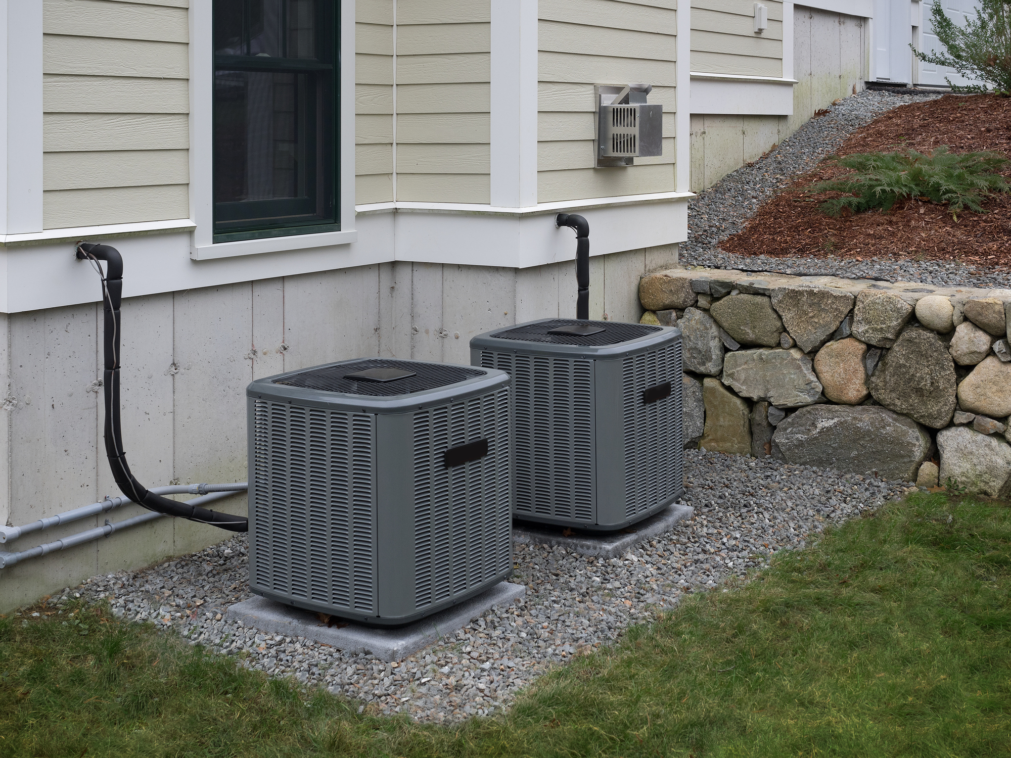 air conditioning unit outside a Minnesota home