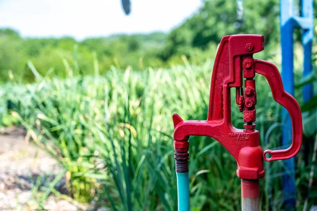 outdoor faucet types; yard hydrant