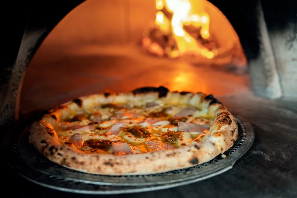 blaze pizza, one of the restaurants in st. louis park