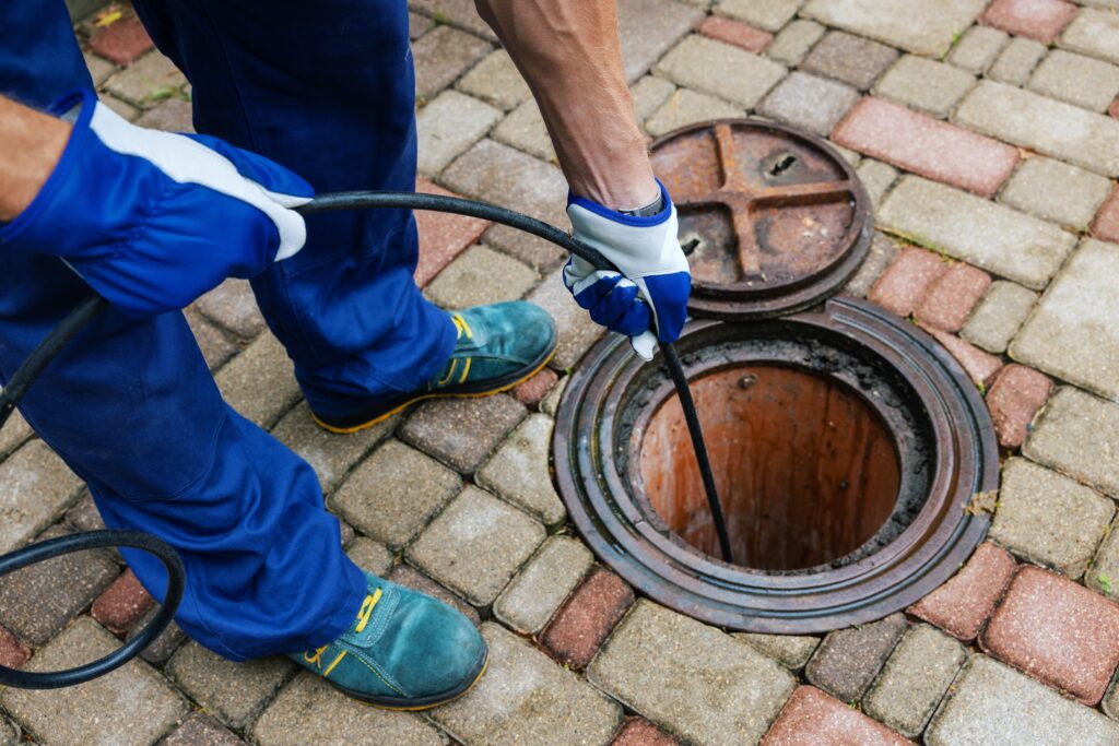 Hydrojetting sewer line